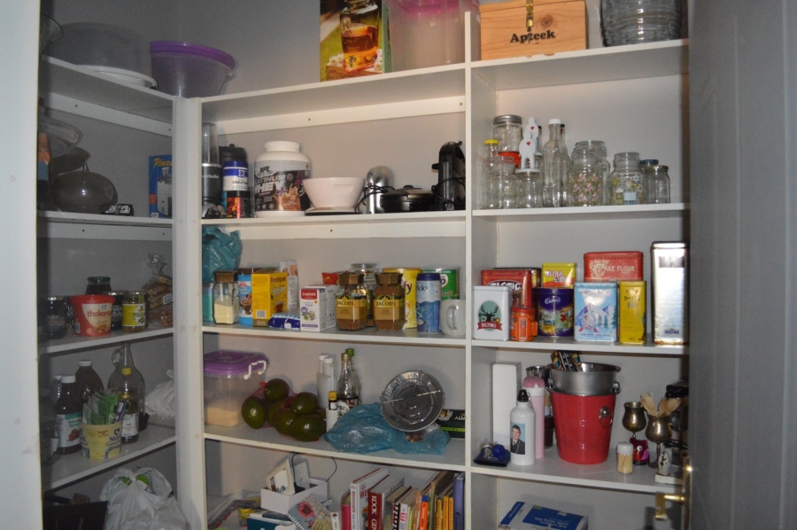 5 Bedroom Property for Sale in Irene Park North West